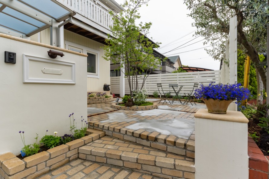 東京都八王子市 ガーデニングと紅茶を楽しむお庭