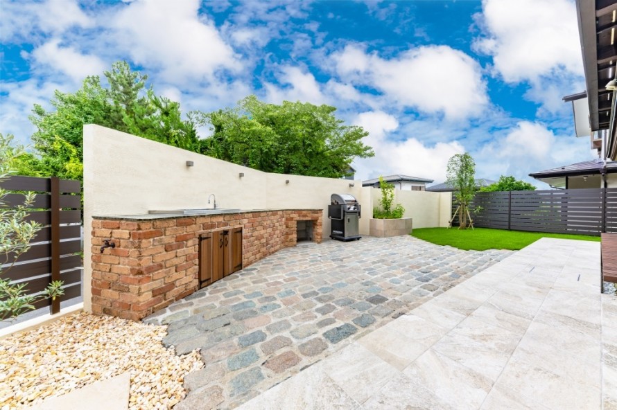 東京都八王子市 リガーデン ガーデンキッチンのあるお庭